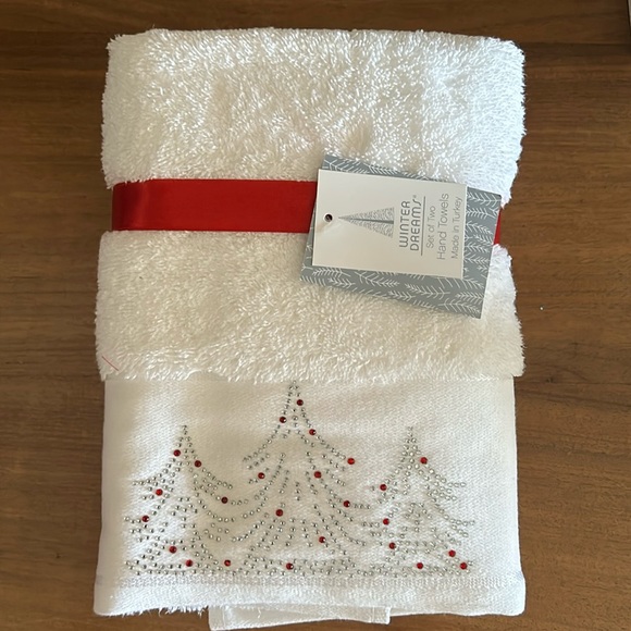 Christmas hand towels - Picture 1 of 2